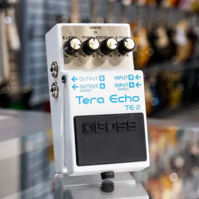 BOSS - TE-2 Tera Echo Pedal